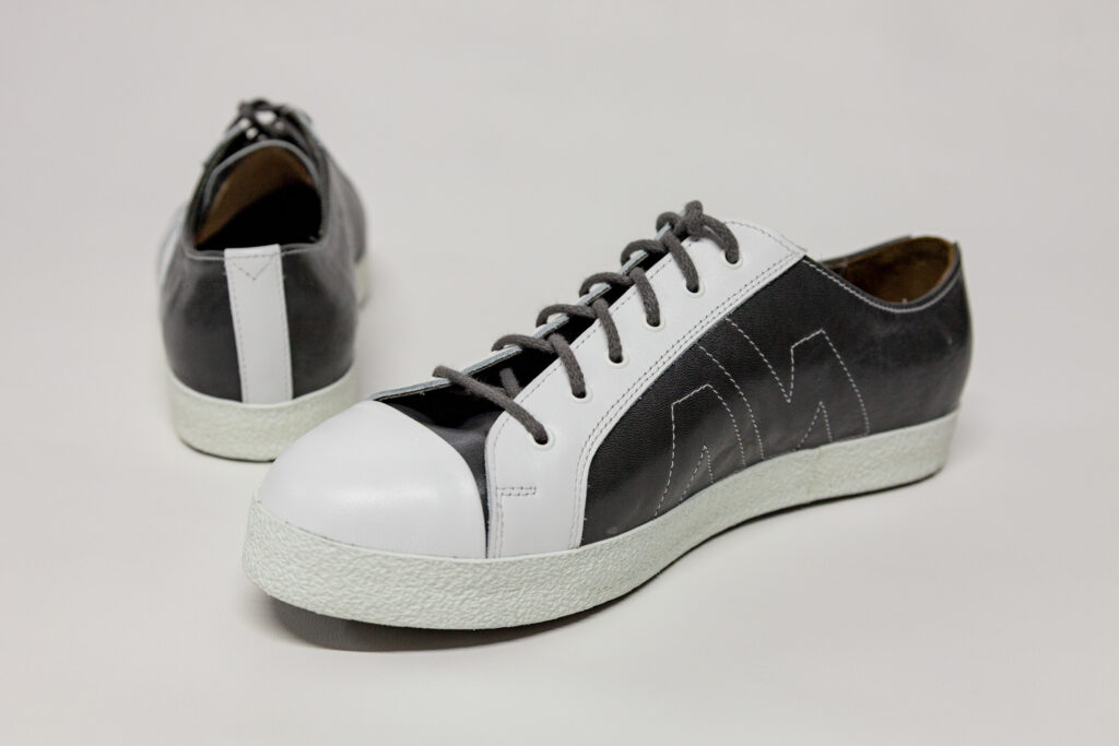 Sneaker Herren mit Logo, Maßschuhe